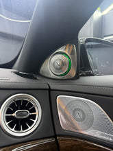 Lade das Bild in den Galerie-Viewer, Beleuchtete 3D Rotation Speaker – Mercedes S-Klasse W222
