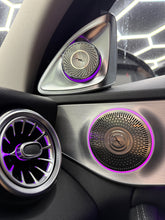 Load image into Gallery viewer, Beleuchtete Burmester Mitteltöner Mercedes C-Klasse W205 / GLC X253
