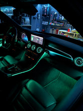 Load image into Gallery viewer, Beleuchtete Luftdüsen für Mercedes C-Klasse W205 / GLC-X253 (vorne &amp; hinten)
