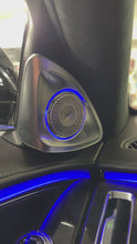 Laden und Abspielen von Videos im Galerie-Viewer, Beleuchtete 4D Lautsprecher – Mercedes S-Klasse W223
