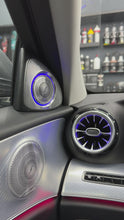 Load and play video in Gallery viewer, Beleuchtete 3D Rotation Speaker – Mercedes E-Klasse W213

